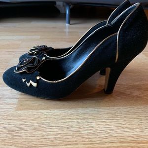 Moschino Shoes - Moschino Black Pumps Moschino Shoes - Moschino Black Pumps